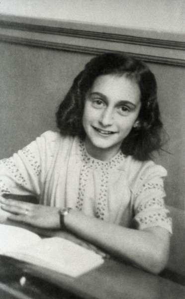 Nincs menedék: Anne Frank történetének elhallgatott fejezete
