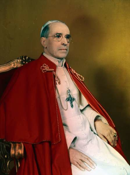 Titkos vatikáni akták megnyitása: A pápa és az ördög
