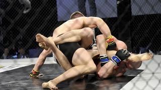 Sporty walki: UFC 300 - walka: Alex Pereira - Jamahal Hill 13.04.2024