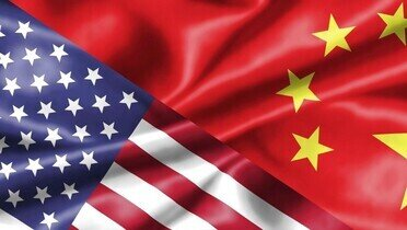SAD i Kina: sudar titana
