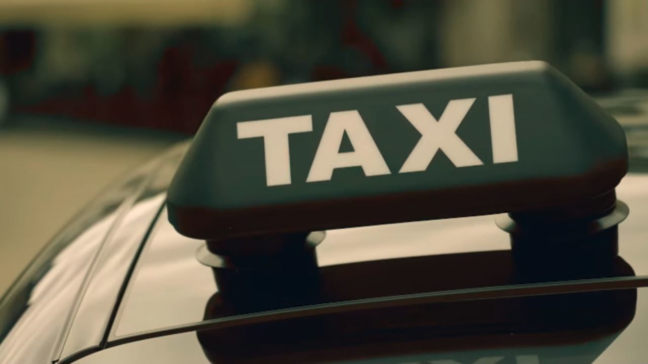 Halo, taksi: Sarajevo