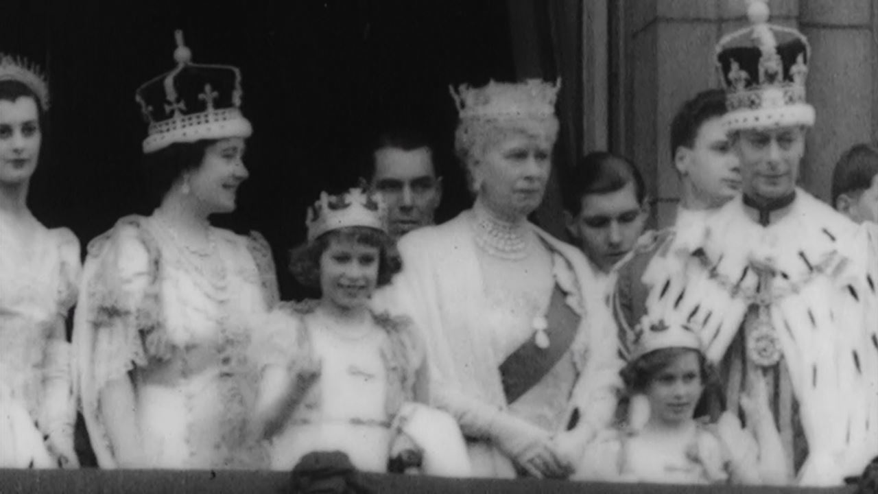 Kraljeve družine med vojno: Kralji, kraljice in blazneži: Hitlerjeva igra prestola
