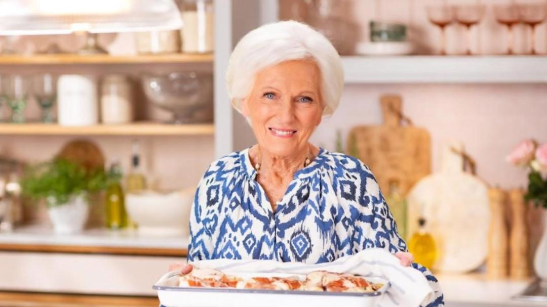 Mary Berry Makes It Easy